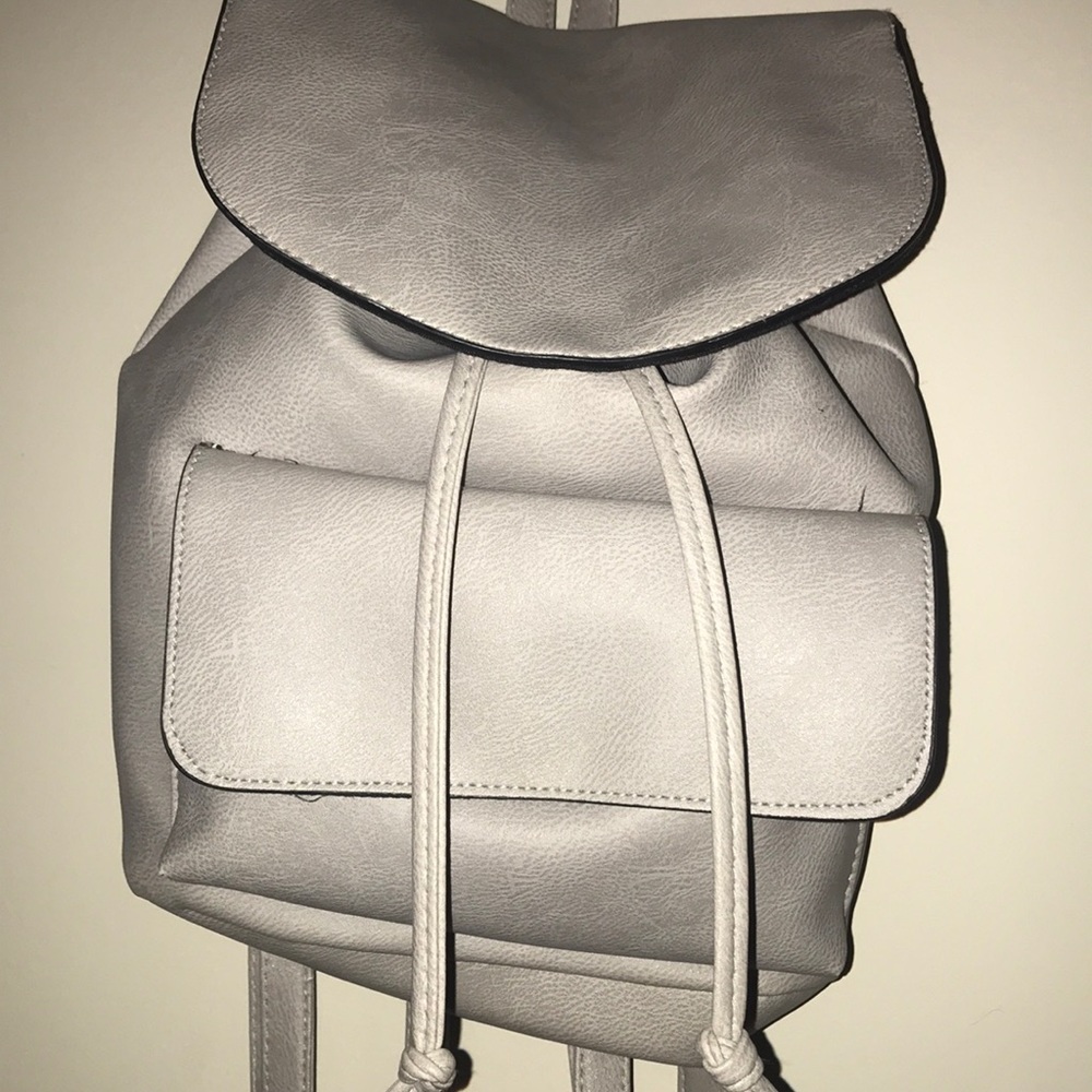 mini back pack - Picture 2 of 7